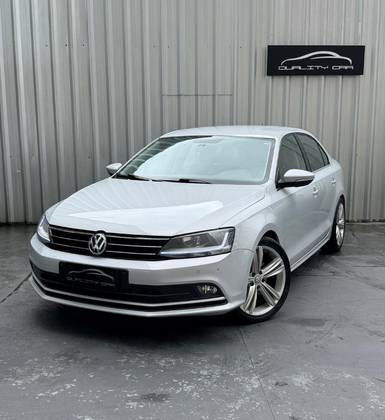 VOLKSWAGEN JETTA 2.0 TSI HIGHLINE 211CV GASOLINA 4P TIPTRONIC